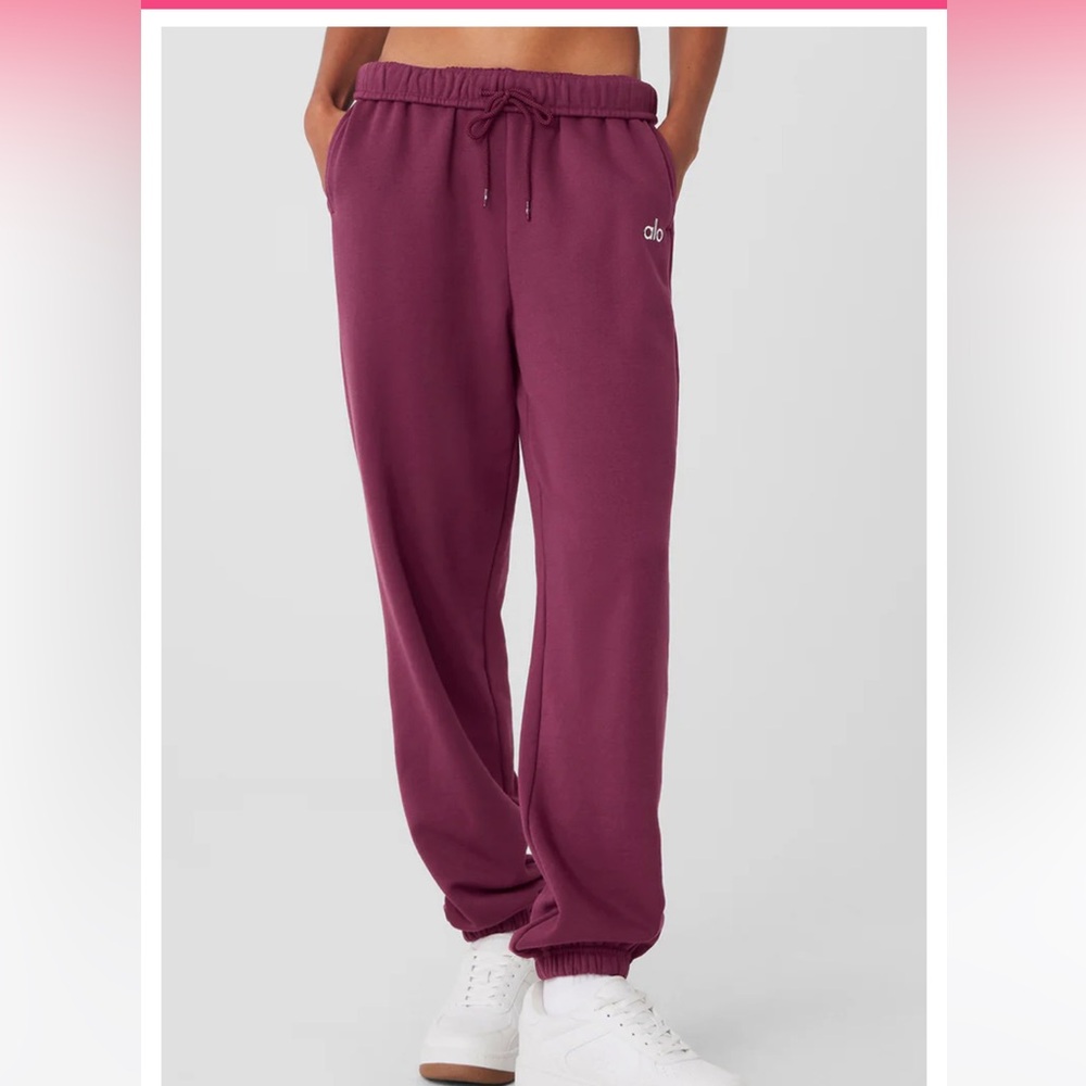 Alo accolade sweats